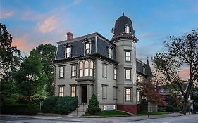 The Underwood-Hale House